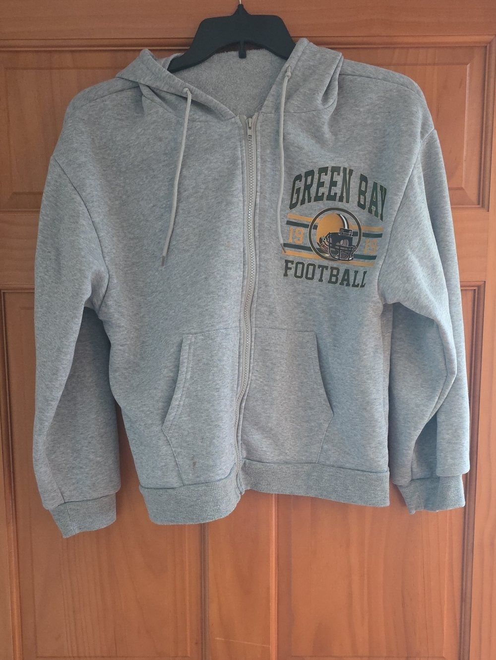 Green Bay Packers Football Gray Zip-Up Hoodie - Size MEDIUM